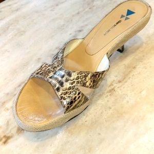 dani black kitten heel sandals